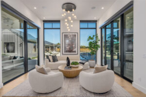 Living room. (Paul Rollins Photography)