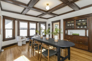 Dining room. (RavePhoto.com)