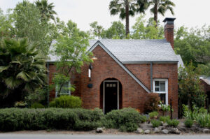 Set in a charming brick house, the Lola Wines tasting room offers a chill atmosphere and energetic wines in Calistoga. (Lola Wines)