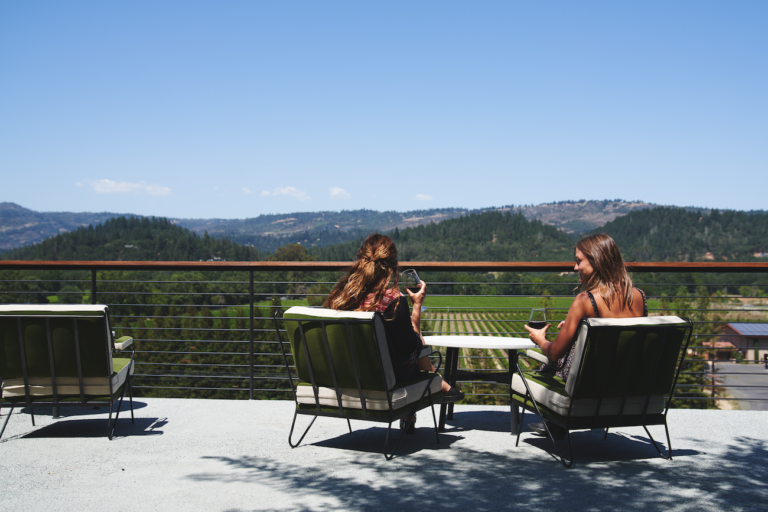 Faust Wines' hillTop 澳洲幸运十彩票官网 tasting room Faust Haus is set in an old Victorian overlooking Napa Valley, located in St. Helena. (Courtesy of Faust Wines)